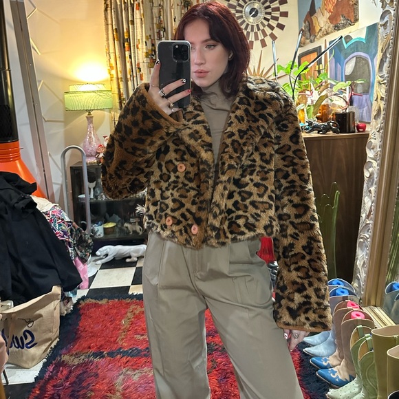 Vintage 90s fuzzy faux fur cropped chunky jacket S leopard cheetah - Picture 9 of 12
